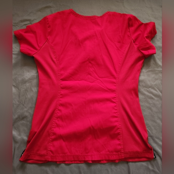 Scrub top - Picture 2 of 7